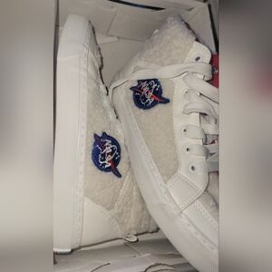 NASA teddy fabric hightops👩‍🚀 🧸 👟